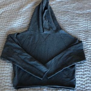 Lululemon cropped hoodie sweatshirt size 6
